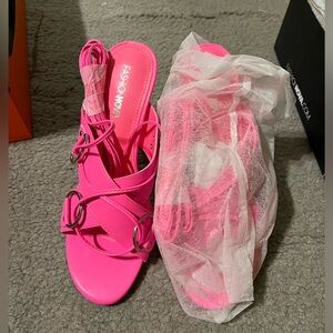 BNWB fashion nova heels